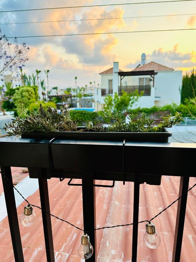Arya Seaview Apartment In The Heart Of Coral Bay (Adults Only) エクステリア 写真